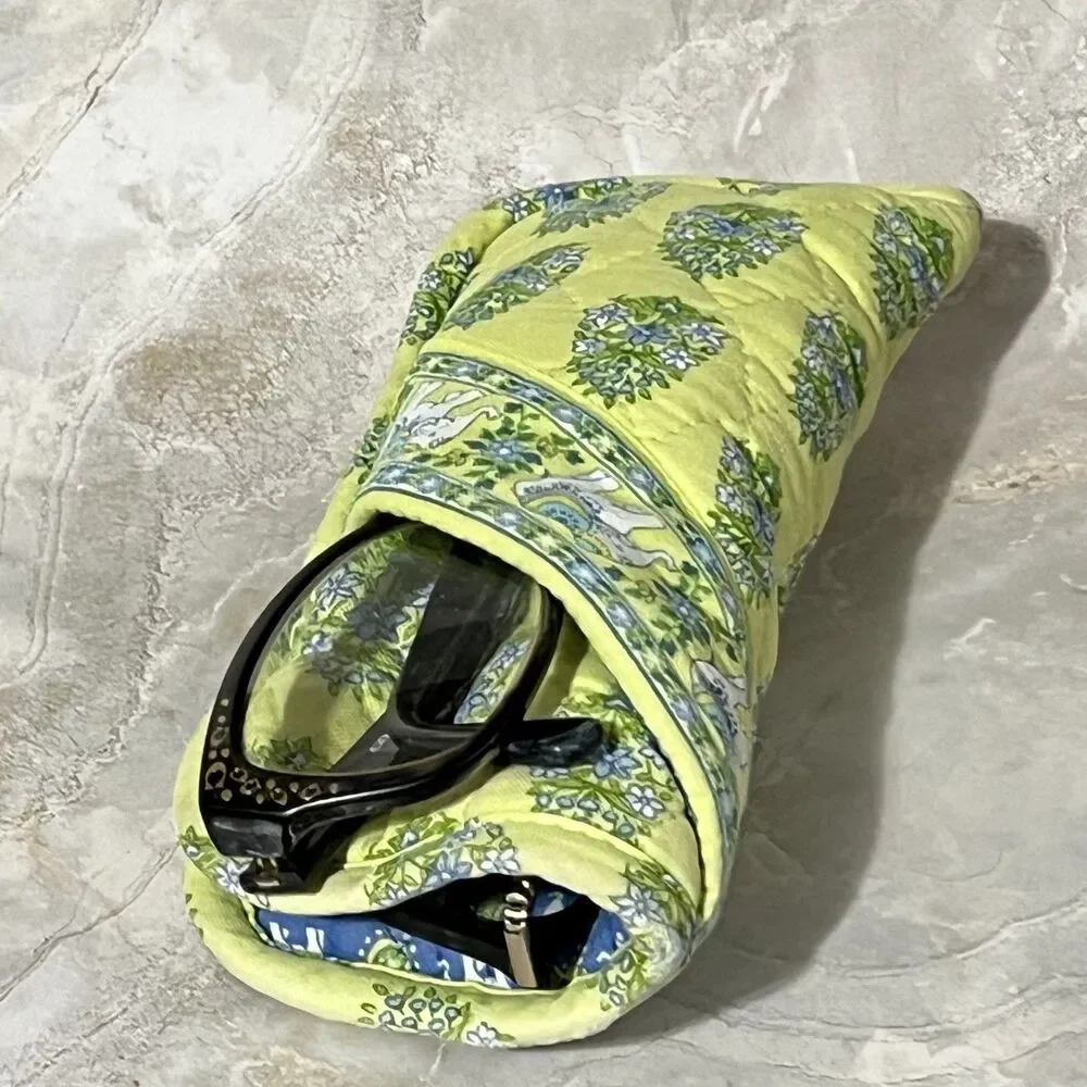 Vera Bradley Double Glass Case Quilted Floral Paisley Elephant Citrus Yellow - Picture 15 of 16